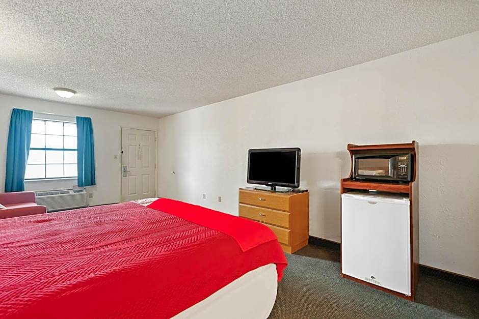 OYO Hotel Junction TX I-10