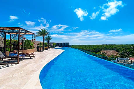 Menesse Tulum Hideaway - Elegant Bohemian Suite