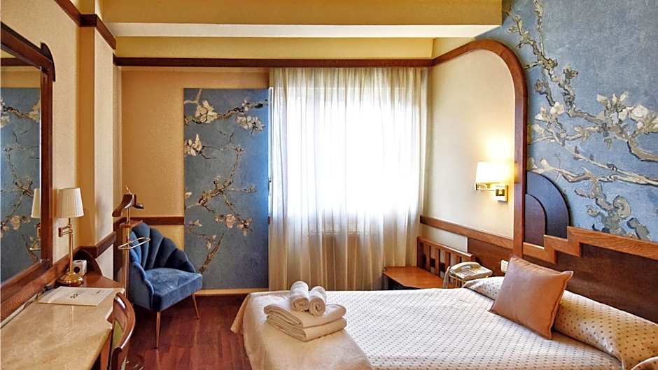 Hotel Rice Maria Luisa