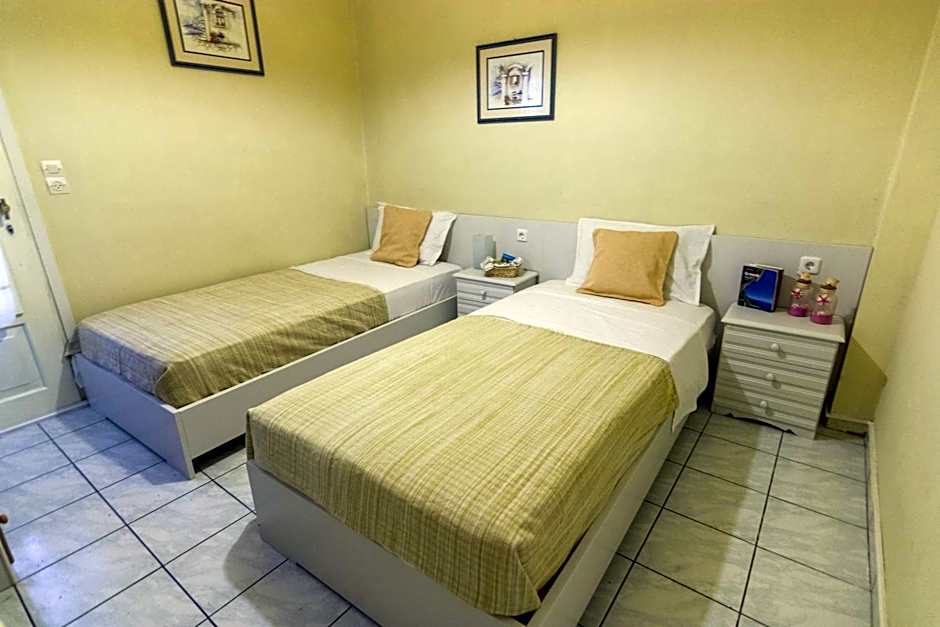 Stathopoulos Apartments