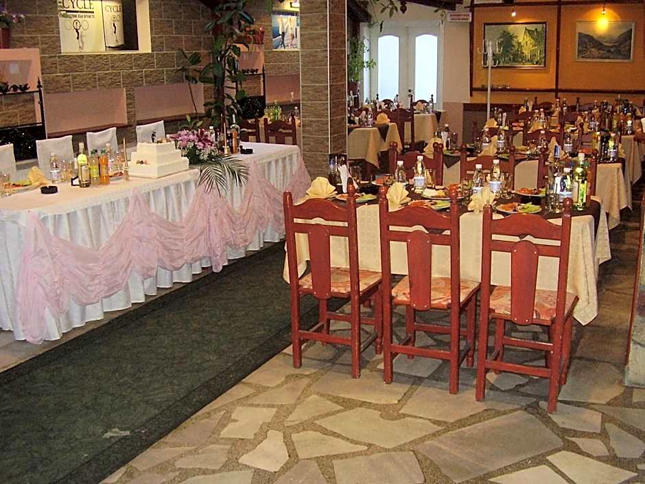 Kestenite Family Hotel