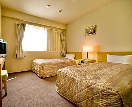 Twin Room 1 - Smoking