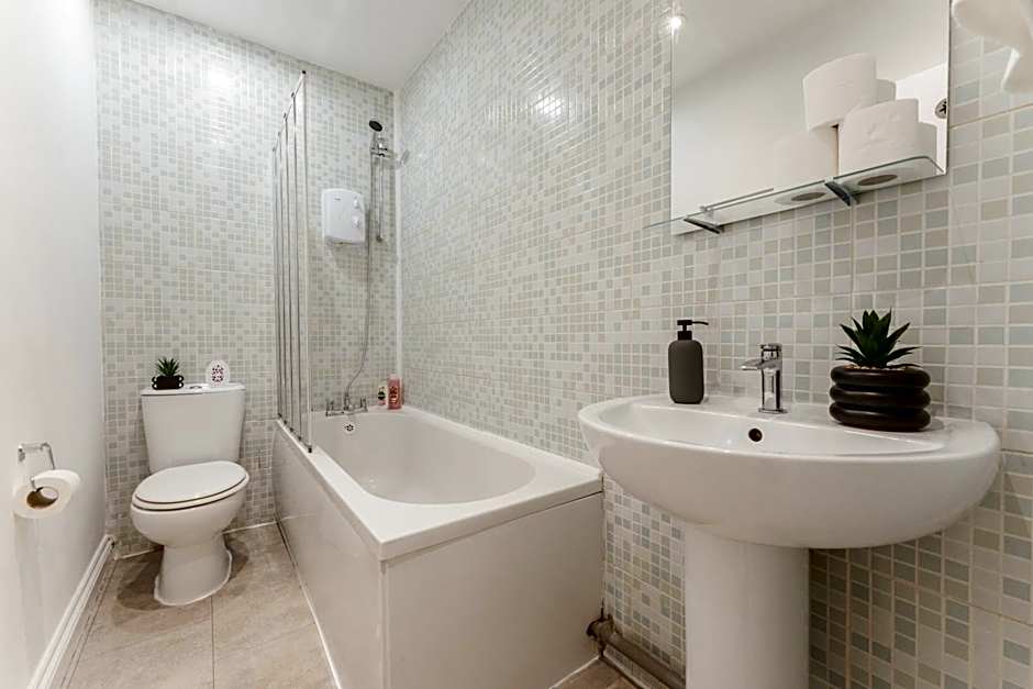 Mile End Rooms – London