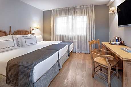 Melia Triple Room