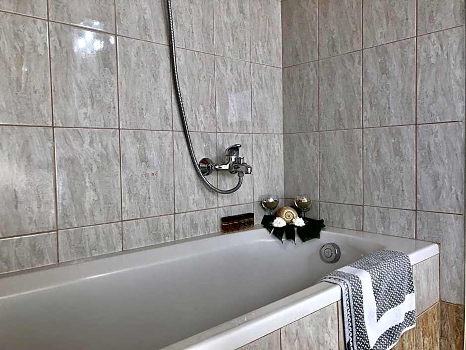 IONIAN SUITES by Bruskos