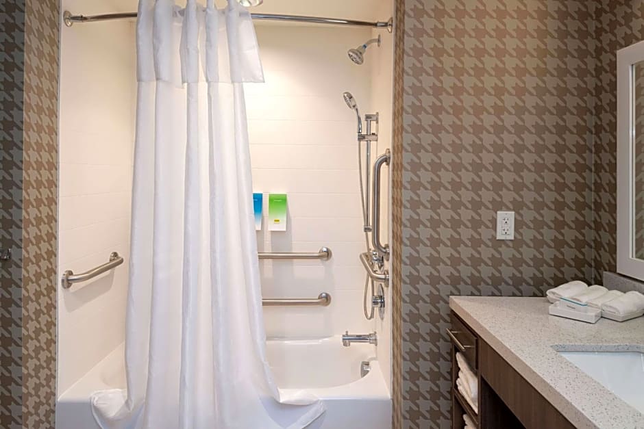 Home2 Suites by Hilton Charlotte Mooresville, NC