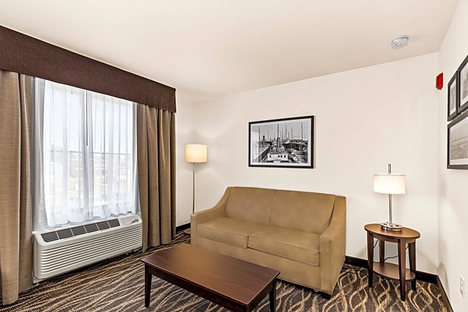 Cobblestone Hotel & Suites - Superior Duluth