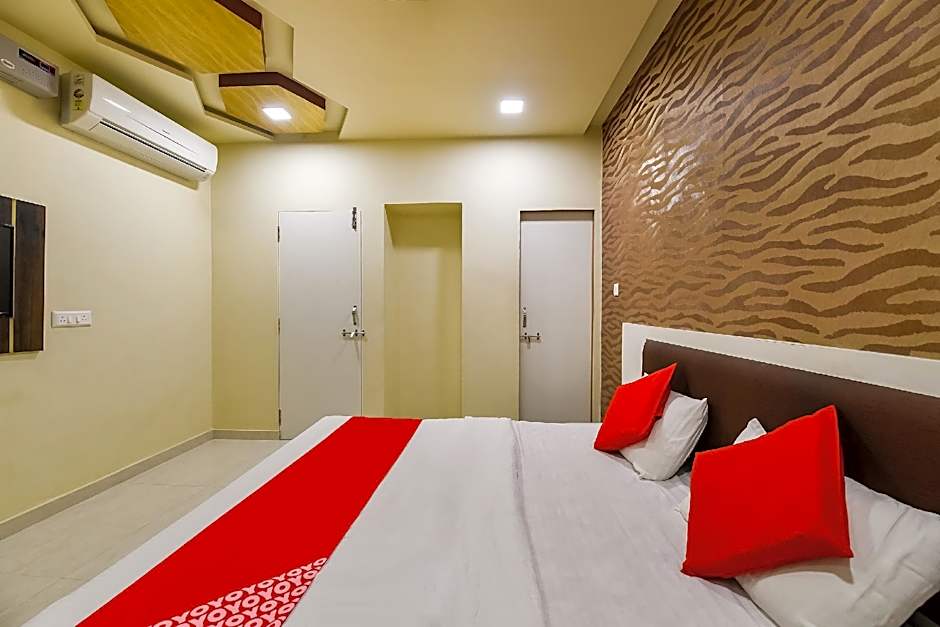 Super Hotel O Jagmohan Hotel