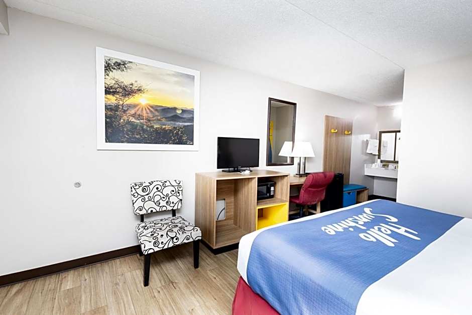 Days Inn by Wyndham Dayton Huber Heights Northeast