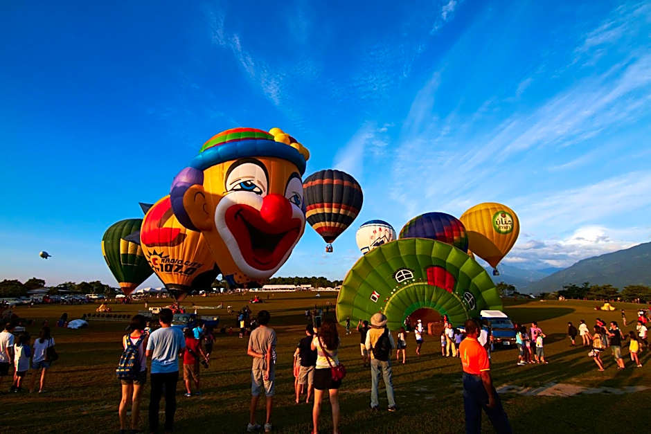 草莓牛奶台東民宿可洽包棟