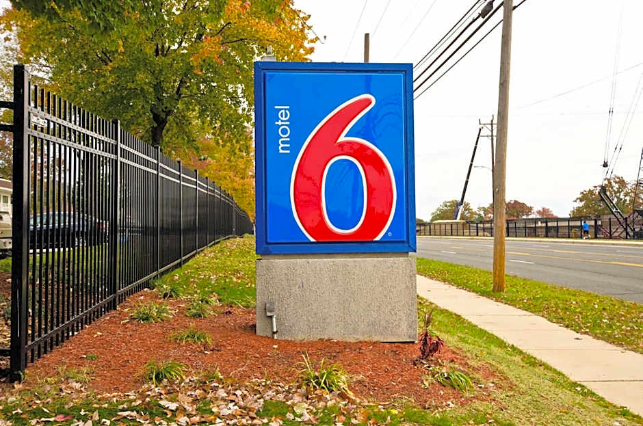 Motel 6-Camp Springs, DC - South Camp Springs