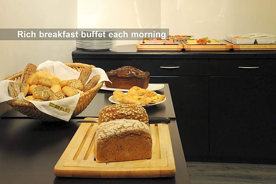 Ambassador Parkhotel