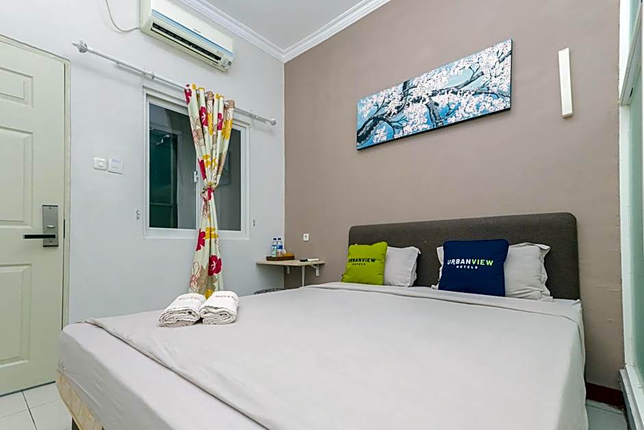 Urbanview Hotel Syariah Near Gelora Delta Sidoarjo
