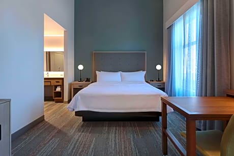 1 King Bed Studio Suite Larger Room