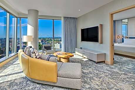 Deluxe Queen Room with Two Queen Beds - Hearing Accessible