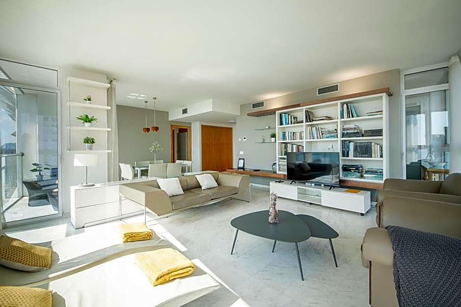 You Stylish Beach Apartments