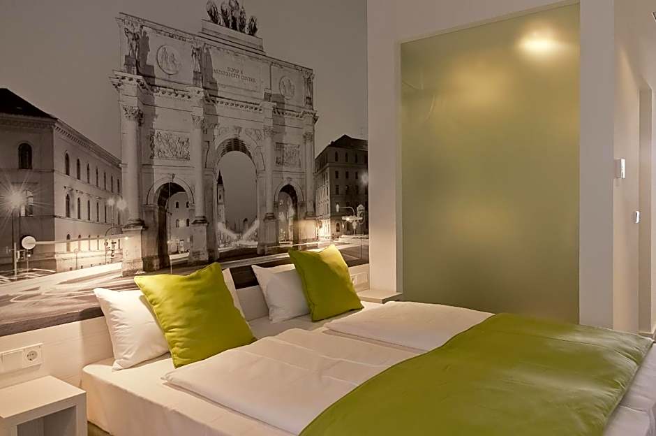 Super 8 by Wyndham Munich City North