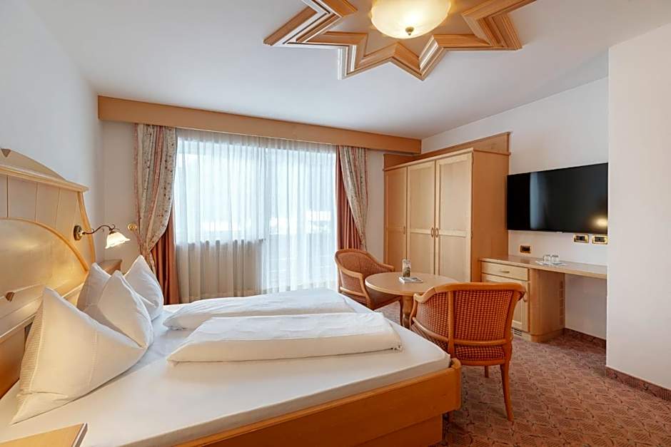 Piccolo - Dolomites & Gourmet Hotel