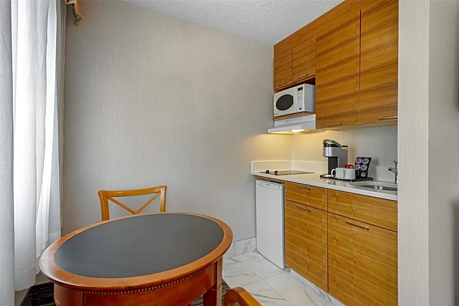 Best Western Plus Suites Downtown