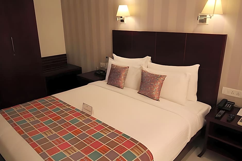 Lilac Hotel 3rd Block