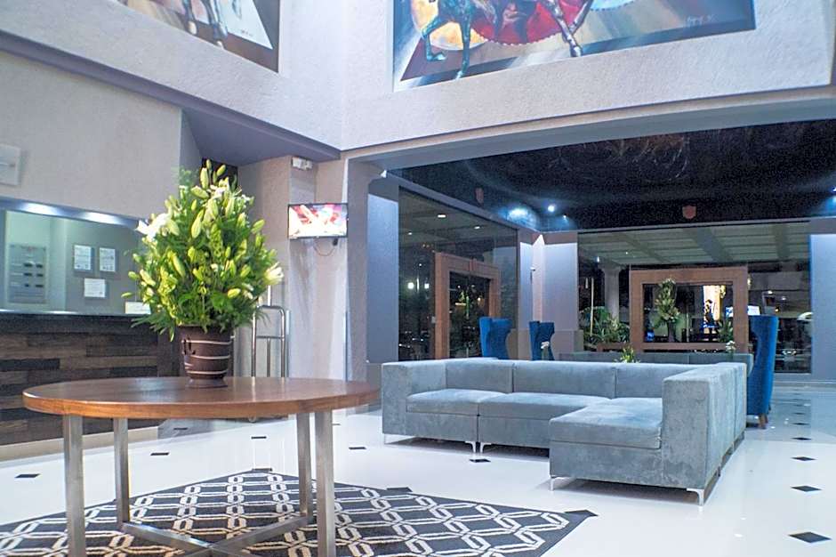 Hotel Pueblo Amigo