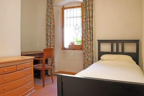 Single Room with Shared Shower and Toilet