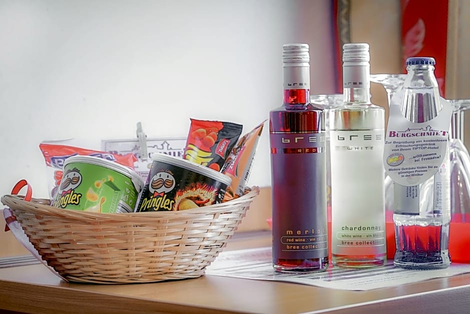 Tiptop Hotel Burgschmiet Garni