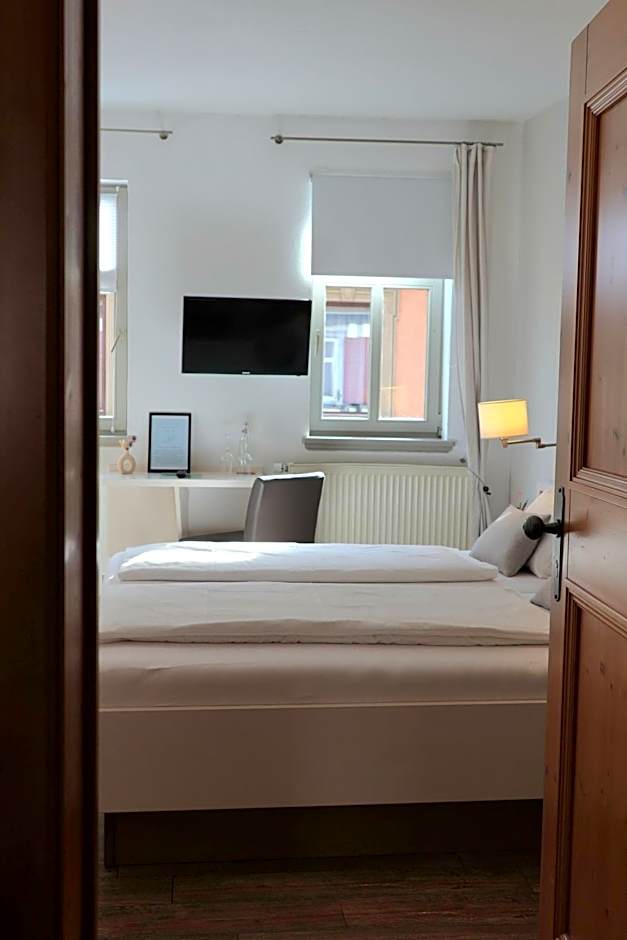 Weinbar & Gästehaus Himmelstoss