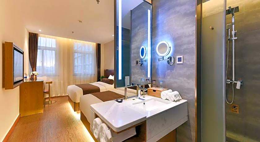 James Joyce Coffetel Shijiazhuang the Mixc Jinyuan Tower Airport Bus