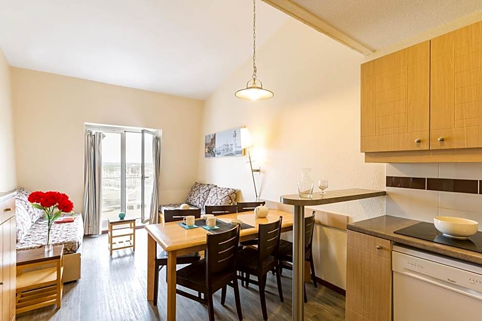 SOWELL RESIDENCES Le Port