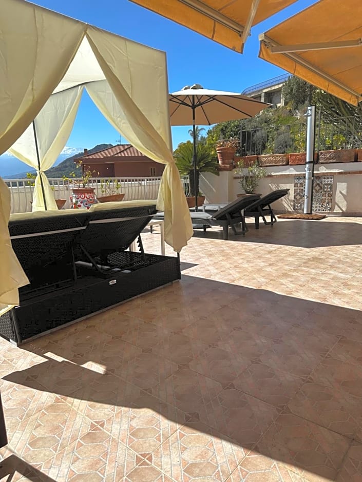 Villa Greta Hotel Rooms & Suites