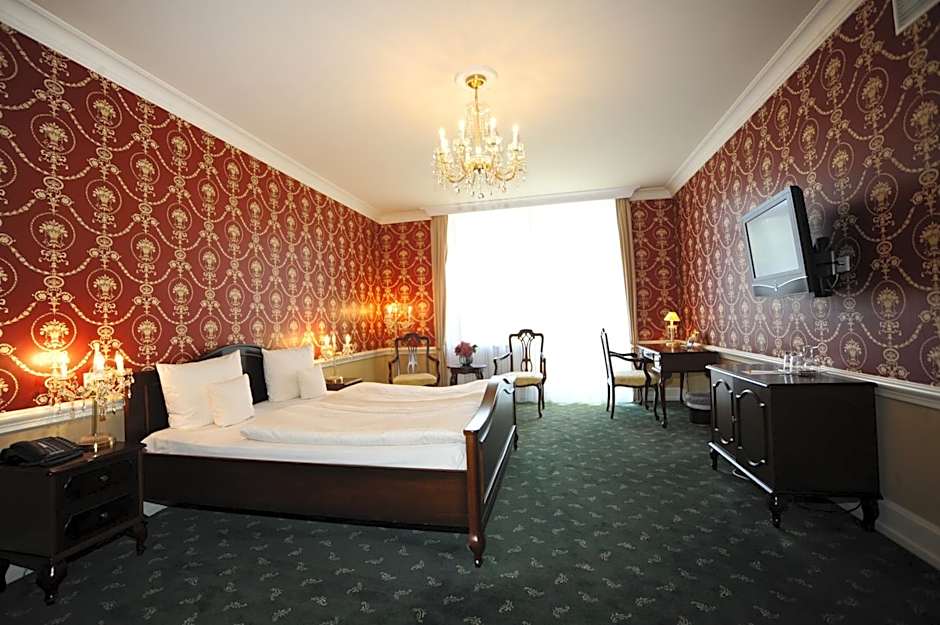 HELIOPARK Bad Hotel Zum Hirsch