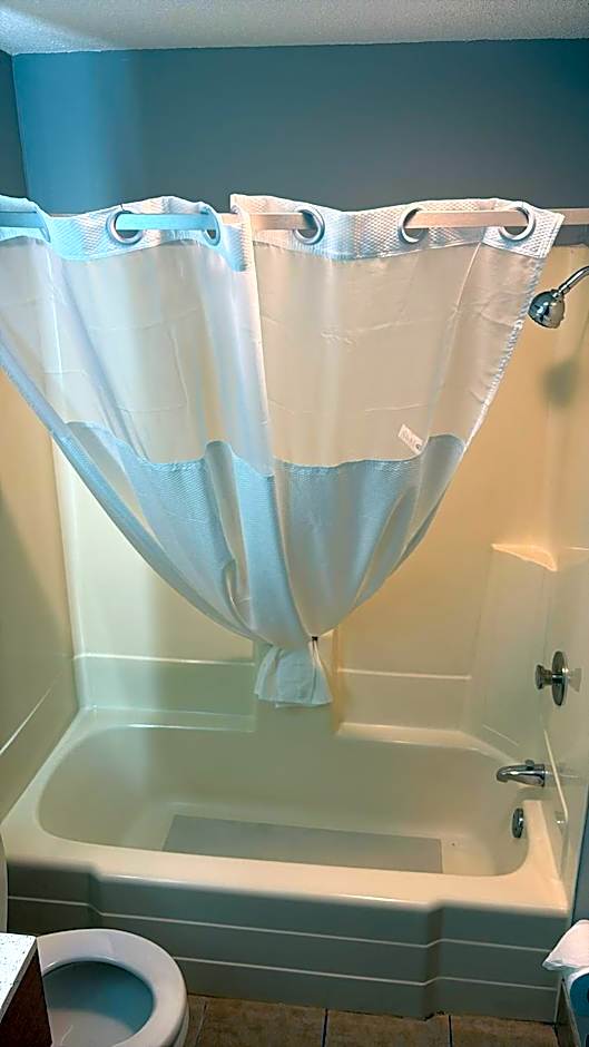 Super 8 by Wyndham Mankato