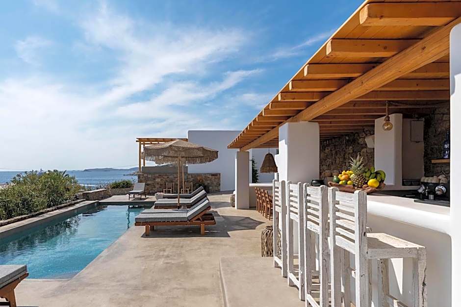 Trinity Mykonos - Beachfront Villa