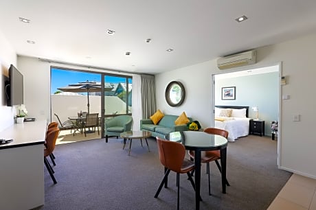 2 Bedroom Suite