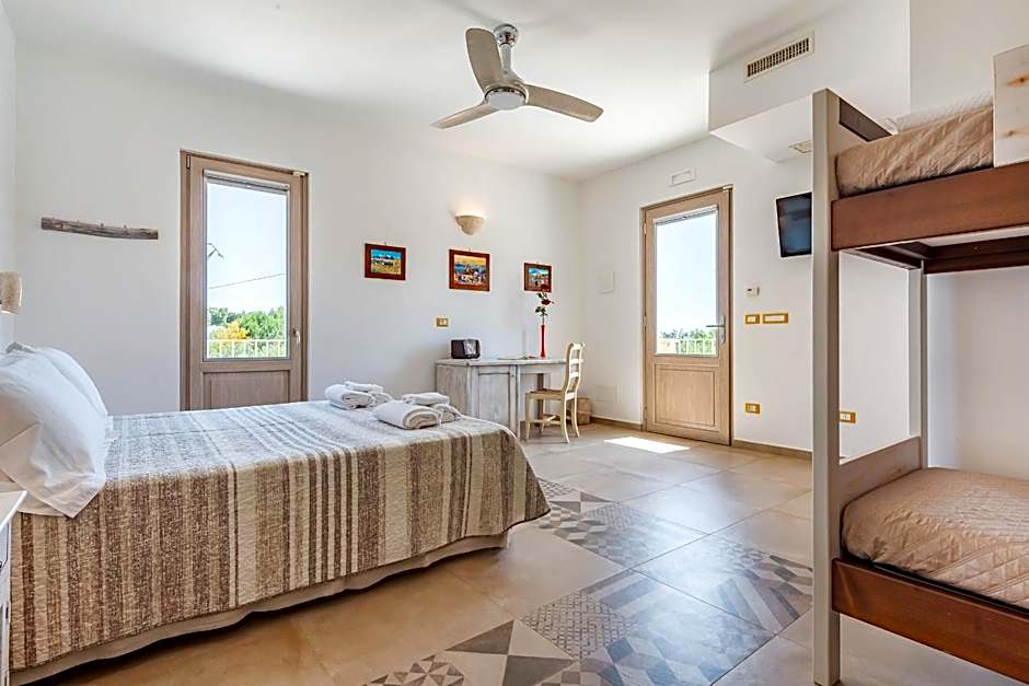 Photo 1 of 4 of Quadruple Room