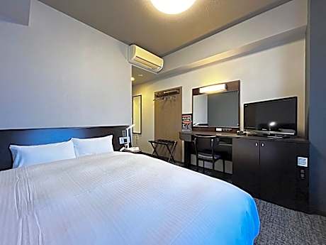 Economy Double Room - High Floor - Non-Smoking