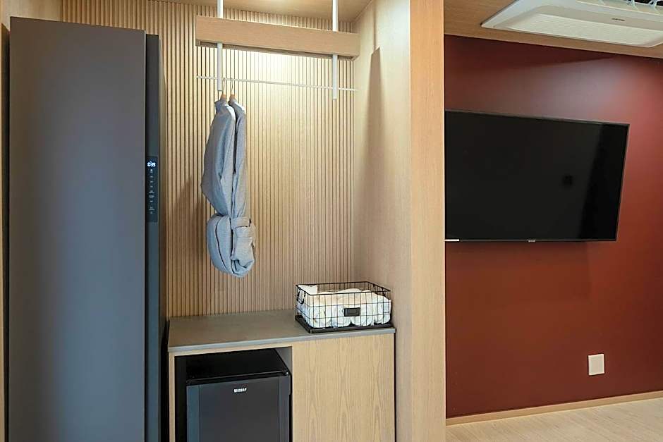 Hound Hotel Gimhae Samgye