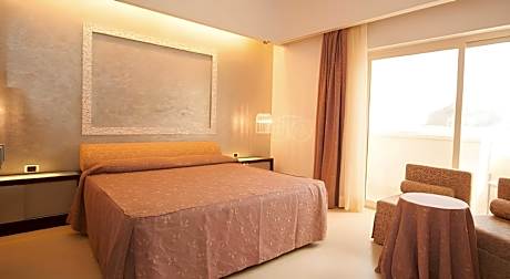 Quadruple Room with Sea View