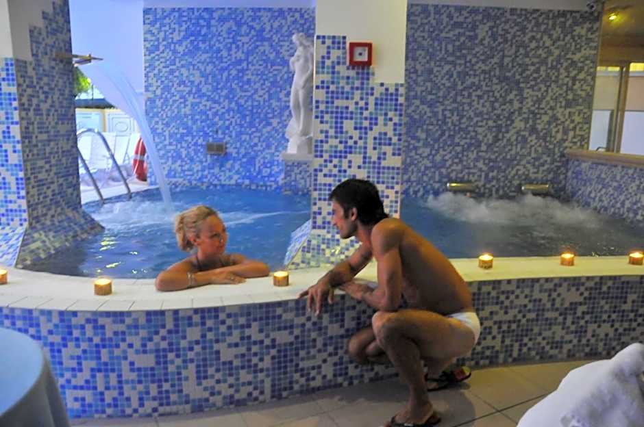Hotel Embassy