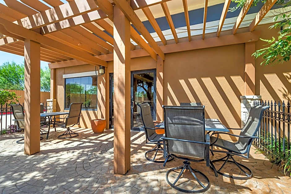 Best Western Plus Lytle Inn And Suites