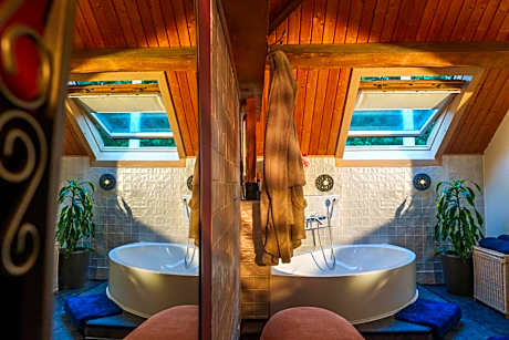 Deluxe Double Room with Bath