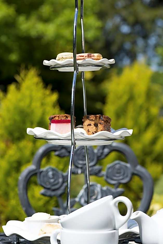 Woodlands Lodge Hotel