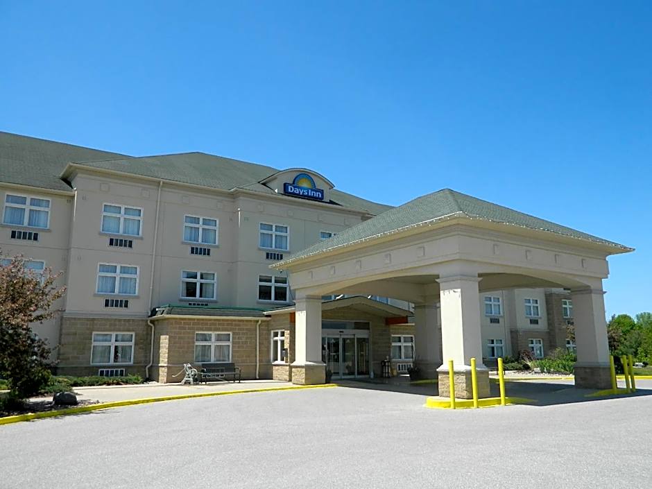 Days Inn by Wyndham Orillia