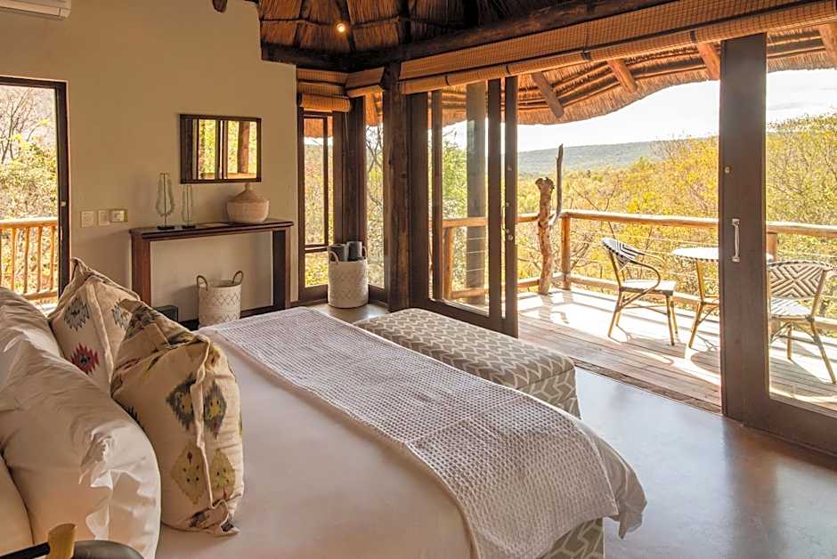 Tshwene Lodge