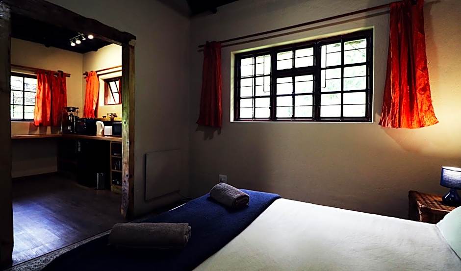 Away with the Fairies Nature Lodge and Backpackers