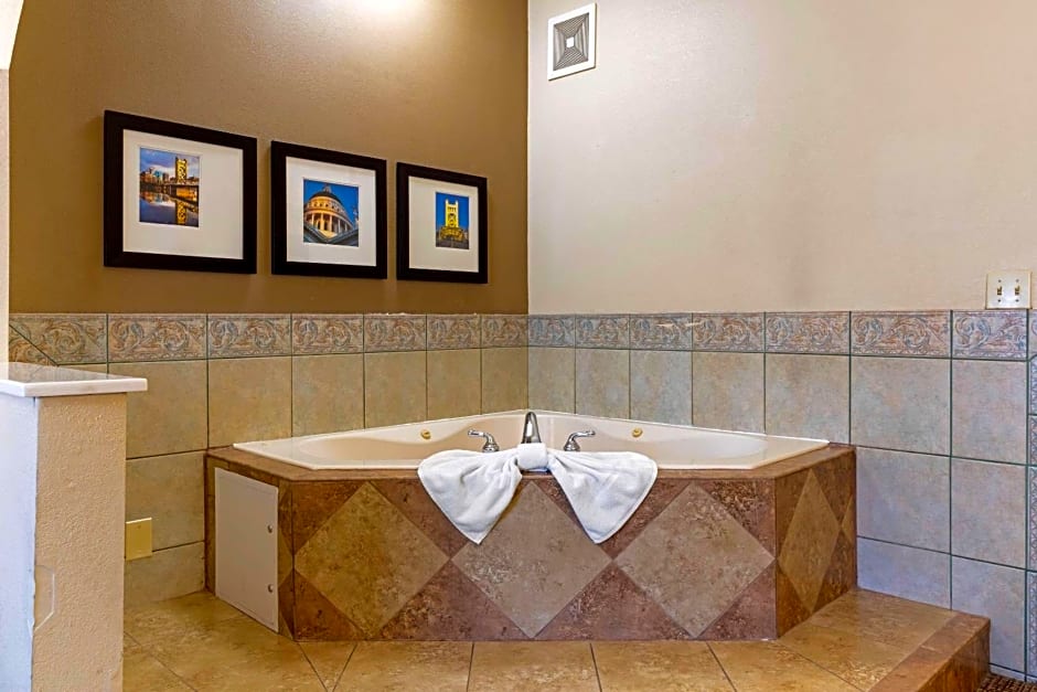 Comfort Suites Downtown Sacramento