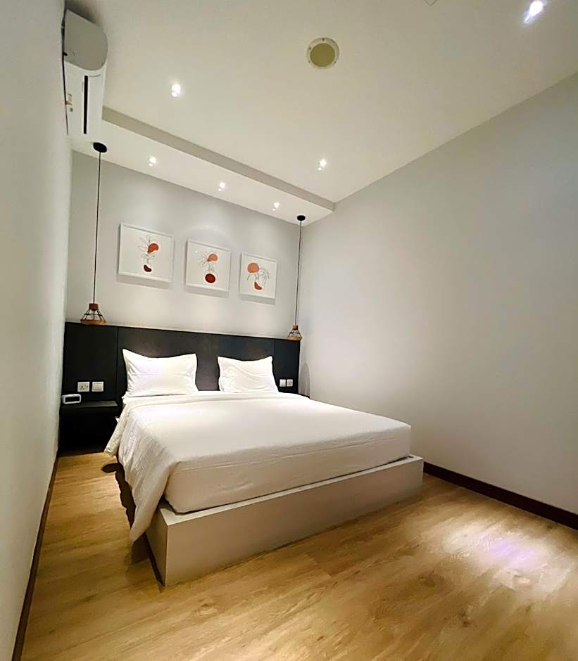 oxy suites 1-01B at Shop House Meisterstadt Pollux Habibie