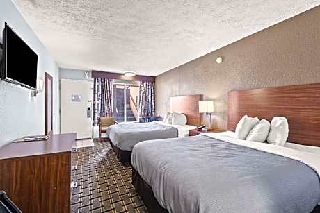 Standard Queen Room with Two Queen Beds - Non-Smoking