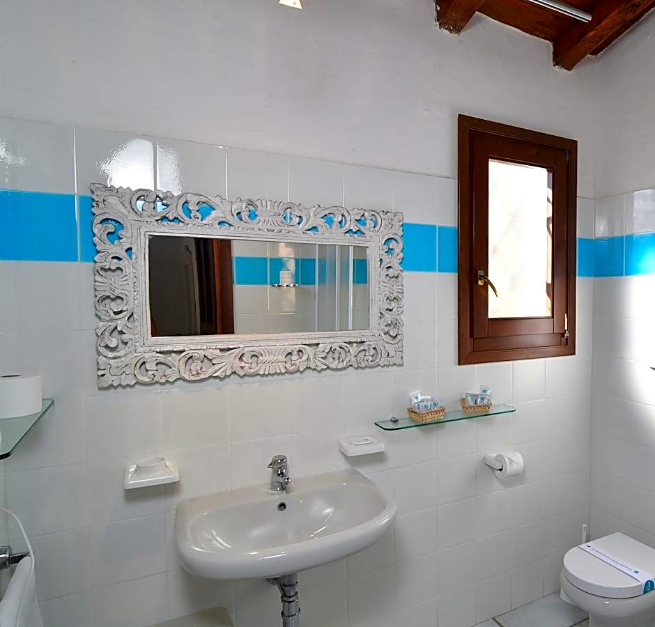 Li Suari Club Village